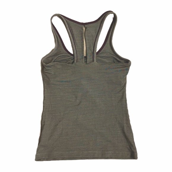 Workout Set: Jacket, Top and Pants - Picture 5 of 5